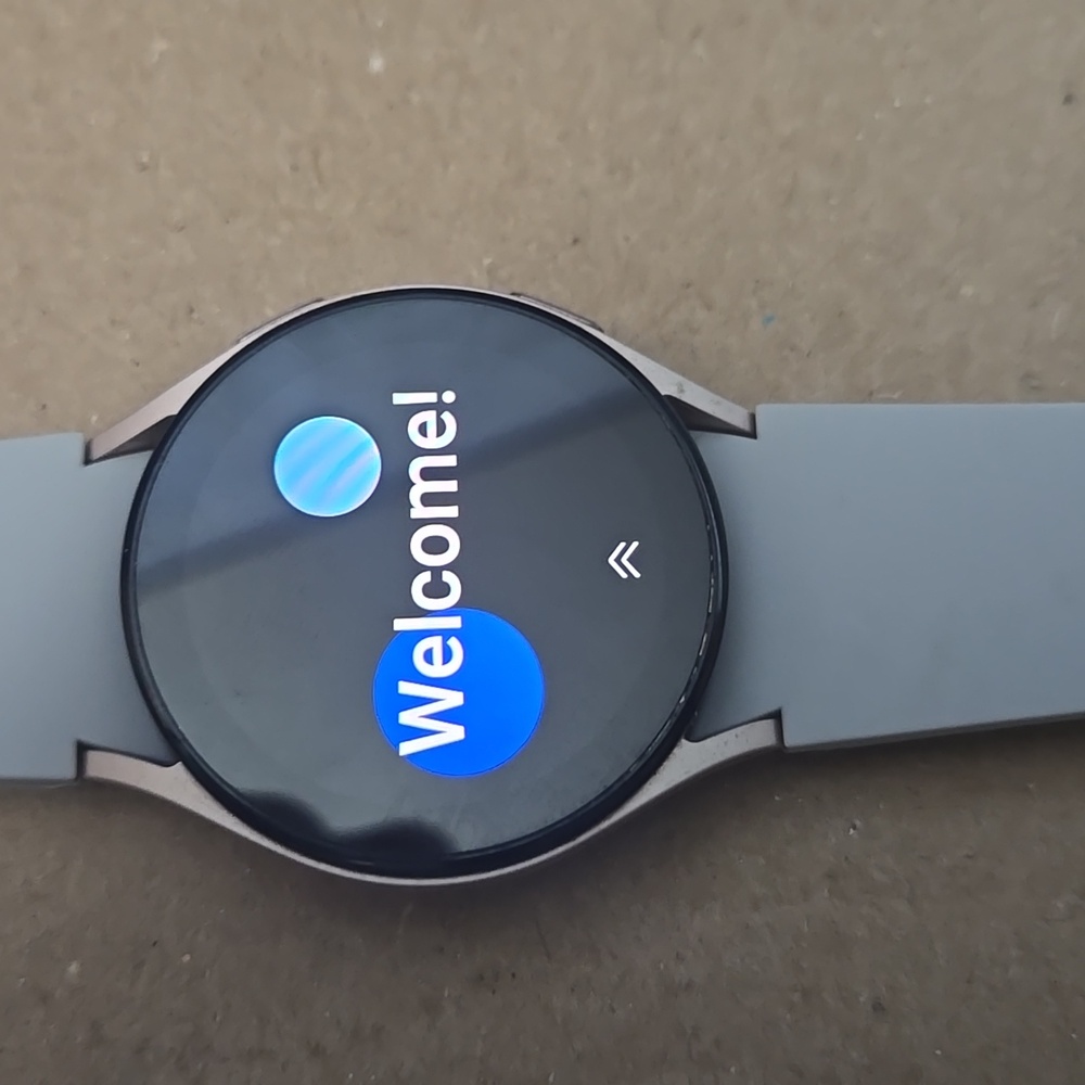 Samsung Galaxy Watch5 (VAAL)